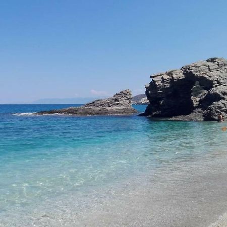 Moka Evia Island Hotel Ahladerí Kültér fotó